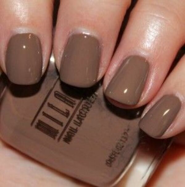 Nail polish swatch / manicure of shade Milani Teddy Brown