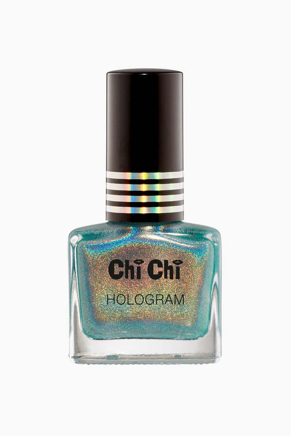 Nail polish swatch / manicure of shade Chi Chi Aqua Hologram