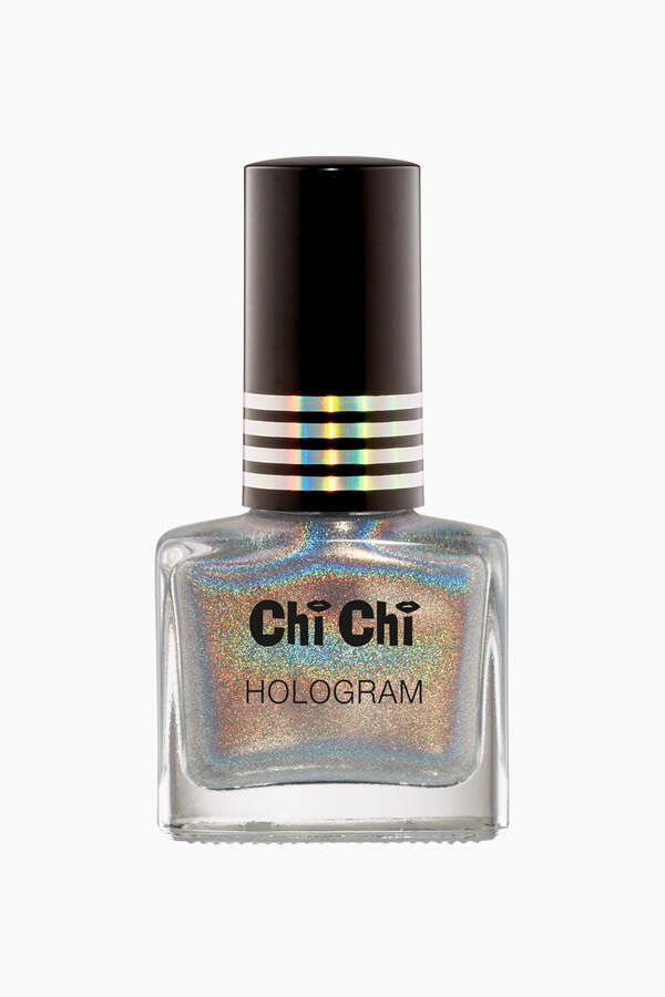 Nail polish swatch / manicure of shade Chi Chi Silver Hologram