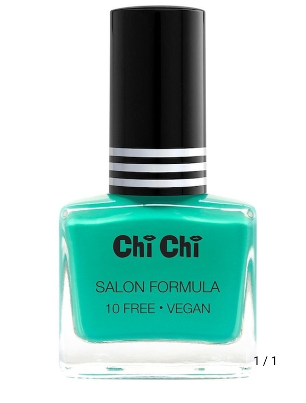 Nail polish swatch / manicure of shade Chi Chi Plastic Fantastic