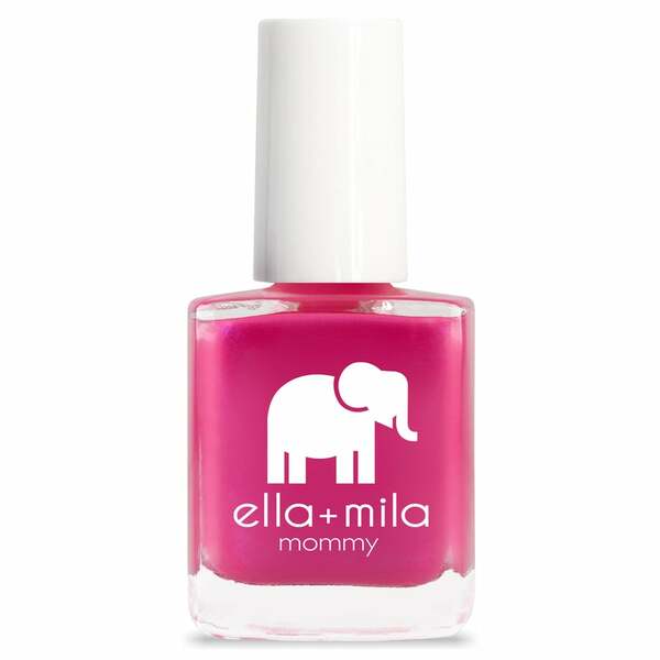 Nail polish swatch / manicure of shade Ella and Mila Cosmo Pink