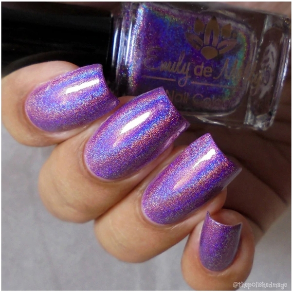 Nail polish swatch / manicure of shade Emily de Molly Fix Up, Look Sharp
