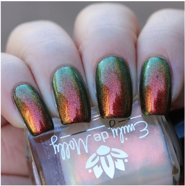 Nail polish swatch / manicure of shade Emily de Molly All the Feelings 2.0