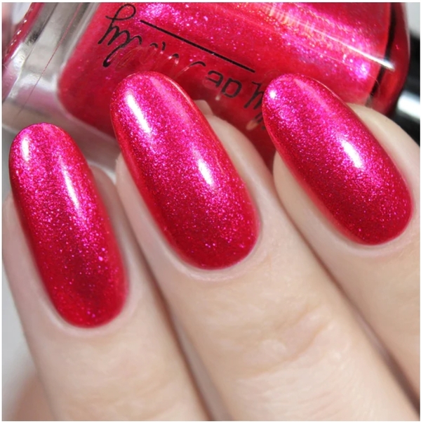 Nail polish swatch / manicure of shade Emily de Molly Crime of Passion