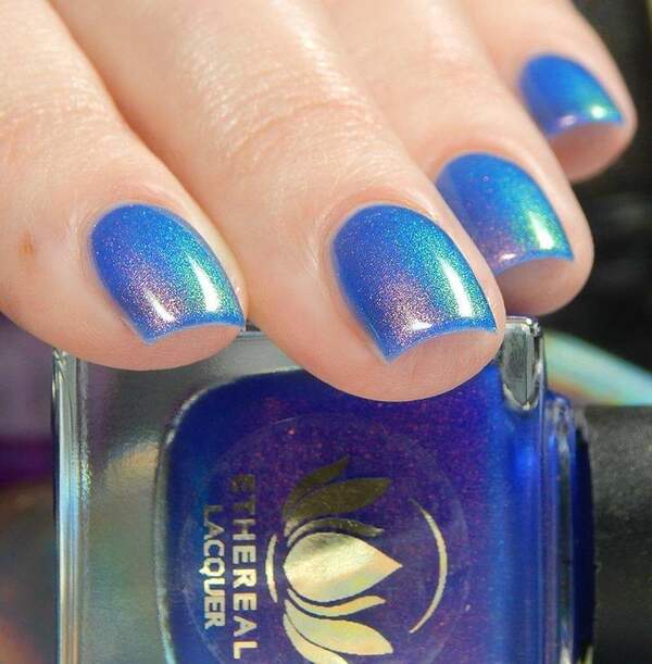 Nail polish swatch / manicure of shade Ethereal Lacquer Superposition