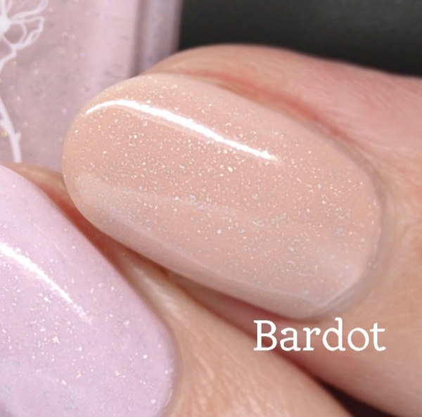 Nail polish swatch / manicure of shade piCture pOlish Bardot