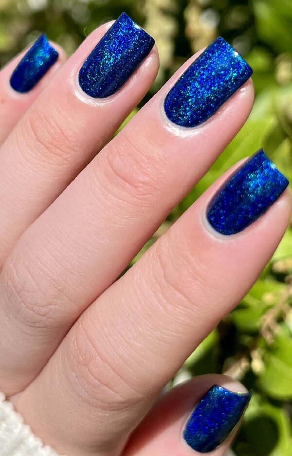 Nail polish swatch / manicure of shade Starrily Blue Rose