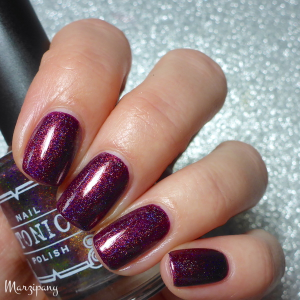 Nail polish swatch / manicure of shade Tonic Polish Mulled Wine and Mistletoe