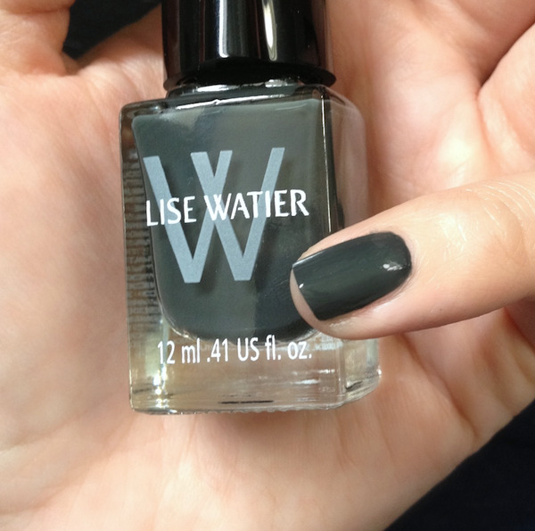 Nail polish swatch / manicure of shade Lise Watier Chic Tartan