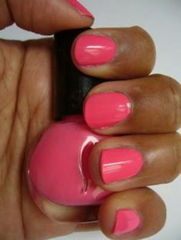 Nail polish swatch / manicure of shade Sephora Valentine