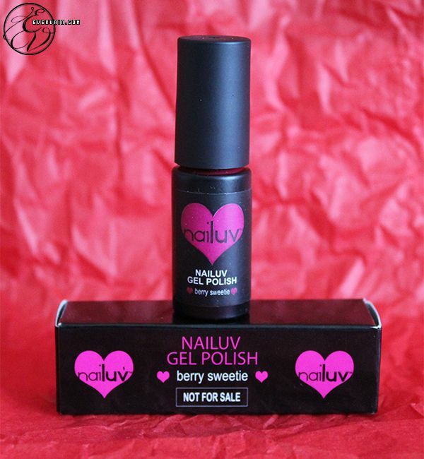 Nail polish swatch / manicure of shade Nailuv Berry Sweetie