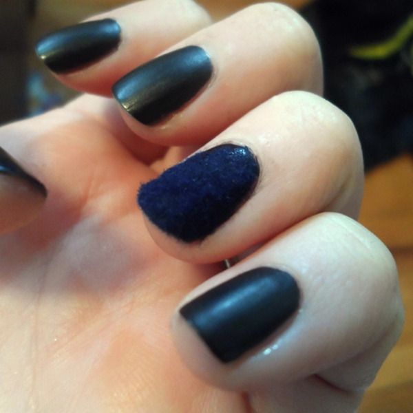 Nail polish swatch / manicure of shade Nail Rock Velvet Navy