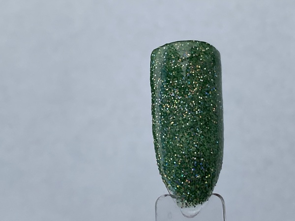 Nail polish swatch / manicure of shade Igel Sparkling Kiwi