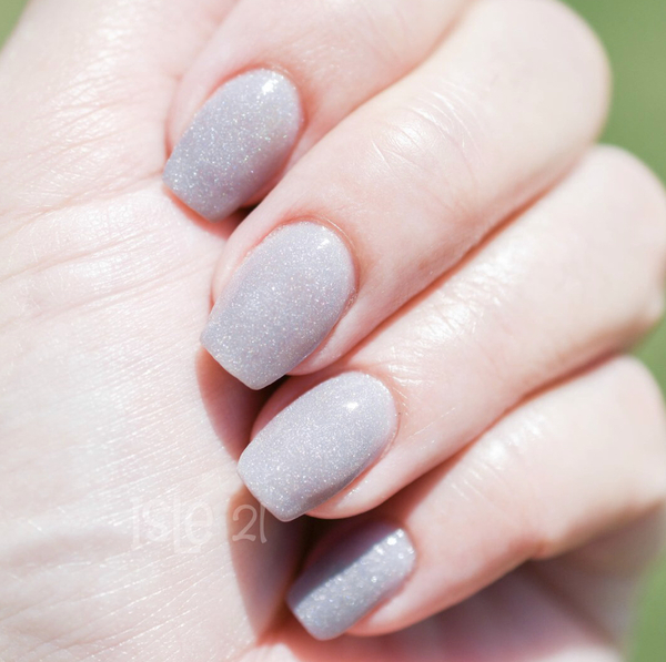 Nail polish swatch / manicure of shade Isle 21 Lavender Grey