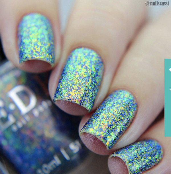 Nail polish swatch / manicure of shade Esmaltes da Kelly Parintins