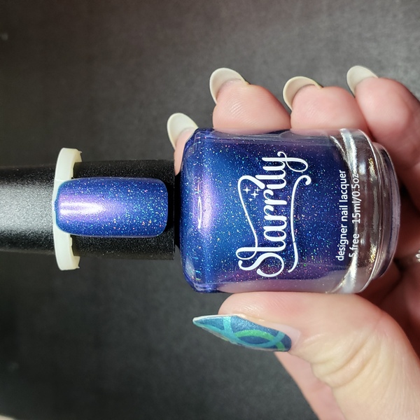 Nail polish swatch / manicure of shade Starrily Violet Twilight