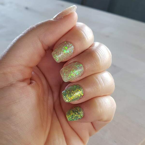 Nail polish swatch / manicure of shade Great Lakes Dips Leprechaun Limbo