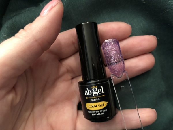 Nail polish swatch / manicure of shade abGel A182