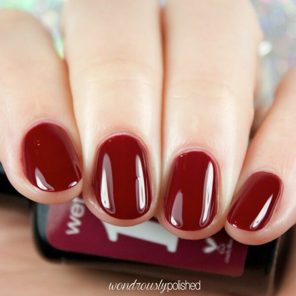 Nail polish swatch / manicure of shade wet n wild Left Marooned
