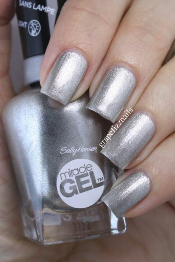 Nail polish swatch / manicure of shade Sally Hansen Buffalo Nickel