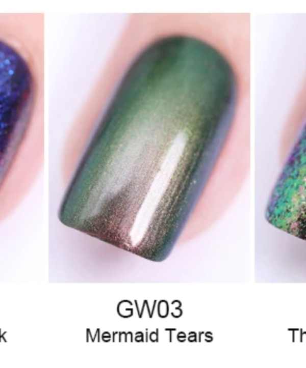 Nail polish swatch / manicure of shade Born Pretty Mermaid Tears