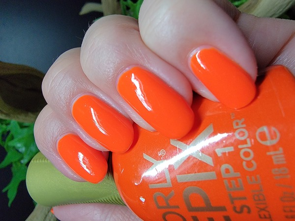 Nail polish swatch / manicure of shade Orly Life's a Beach