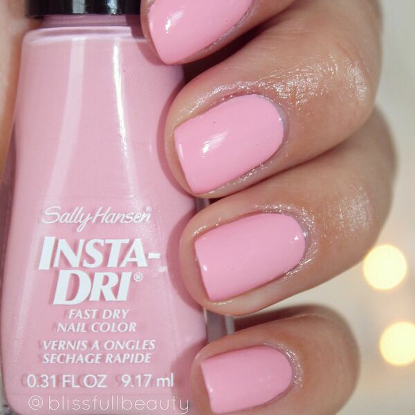 Nail polish swatch / manicure of shade Sally Hansen Pink Blink