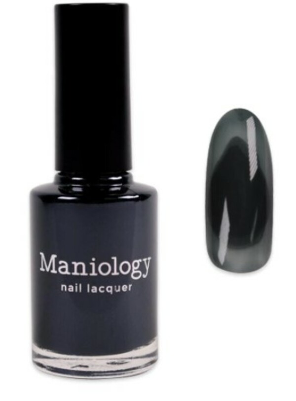 Nail polish swatch / manicure of shade Maniology Lace