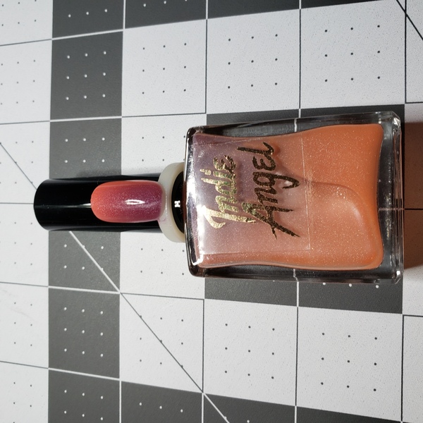 Nail polish swatch / manicure of shade Indie Angel Peachy Peggy