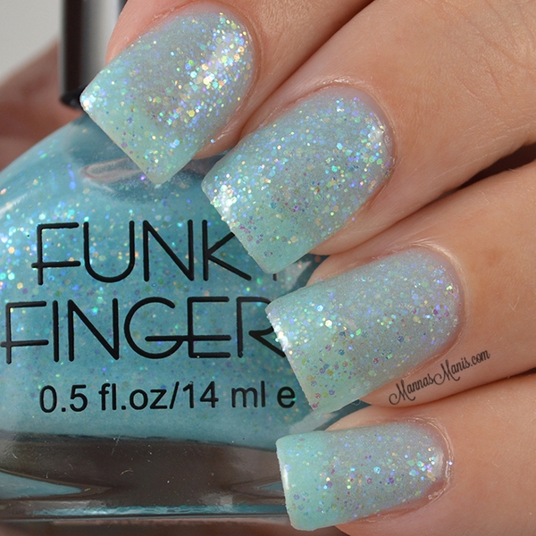 Nail polish swatch / manicure of shade Funky Fingers T-Birds