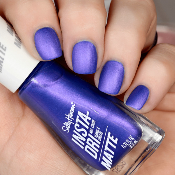 Nail polish swatch / manicure of shade Sally Hansen Violet Velvet