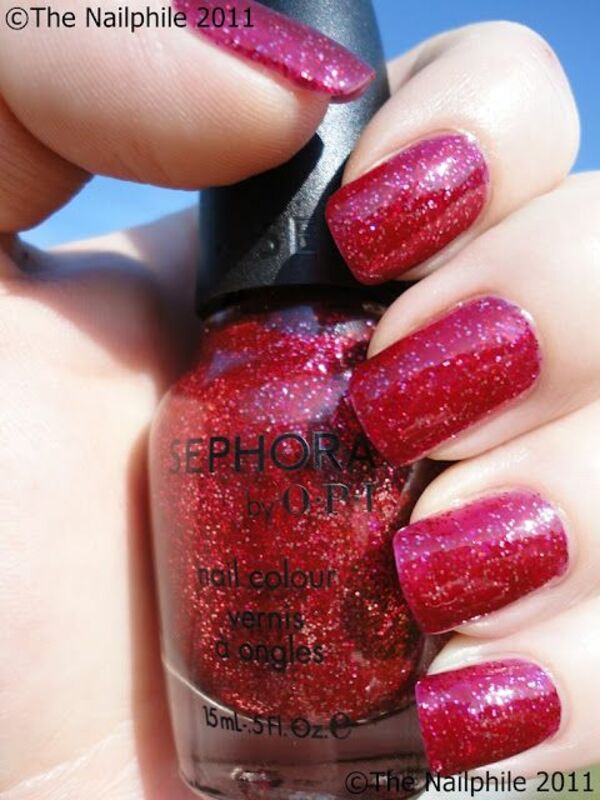 Nail polish swatch / manicure of shade Sephora by OPI Merry Me