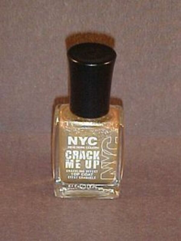 Nail polish swatch / manicure of shade NYC City Treasure