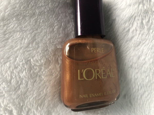Nail polish swatch / manicure of shade L'Oréal Be Bronze
