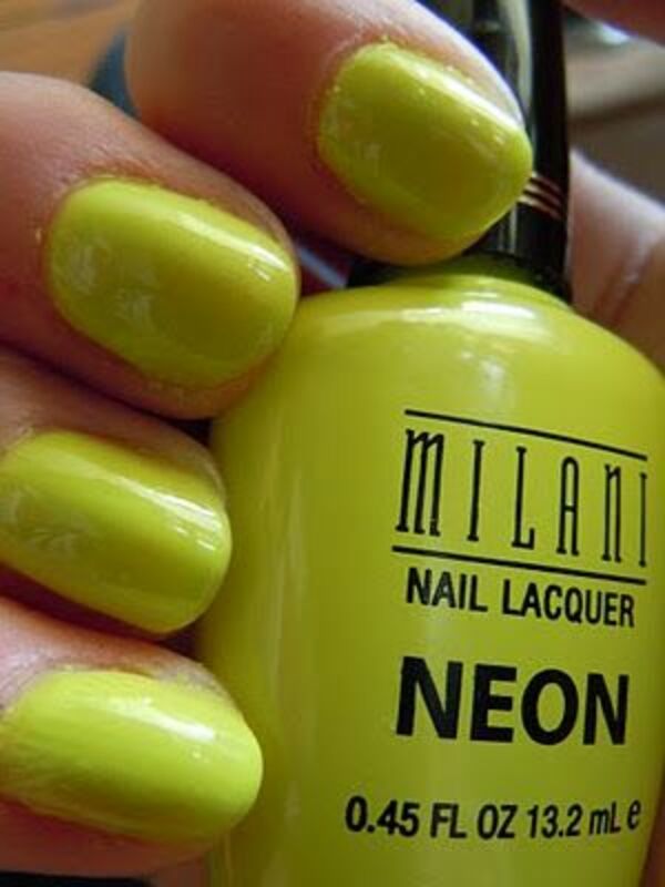 Nail polish swatch / manicure of shade Milani Totally 80’s