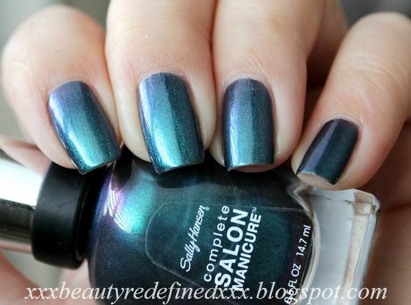 Nail polish swatch / manicure of shade Sally Hansen Black and Blue