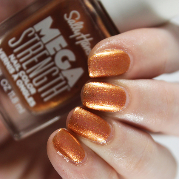 Nail polish swatch / manicure of shade Sally Hansen Finning