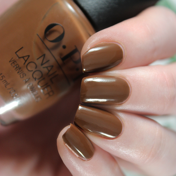 Nail polish swatch / manicure of shade OPI Cliffside Karaoke