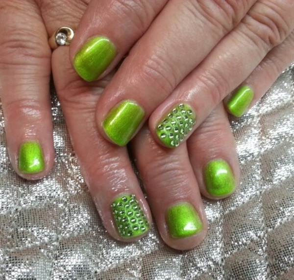 Nail polish swatch / manicure of shade CND Shellac Limeade