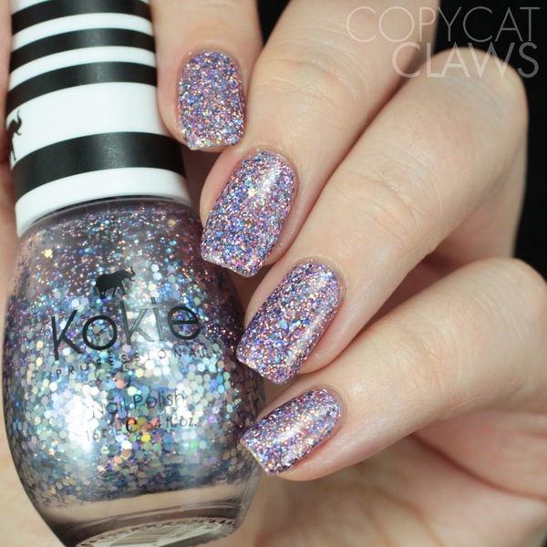 Nail polish swatch / manicure of shade Kokie Center Stage