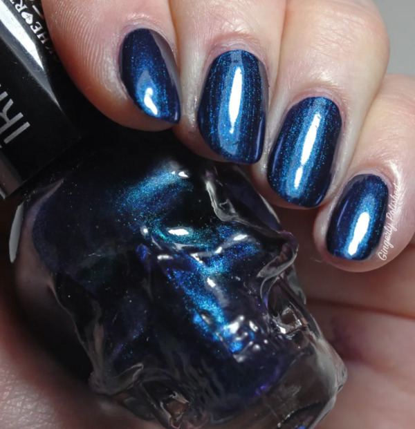 Nail polish swatch / manicure of shade Blackheart Iridescent Peacock