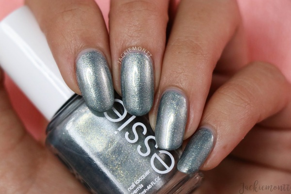 Nail polish swatch / manicure of shade essie Reign Check