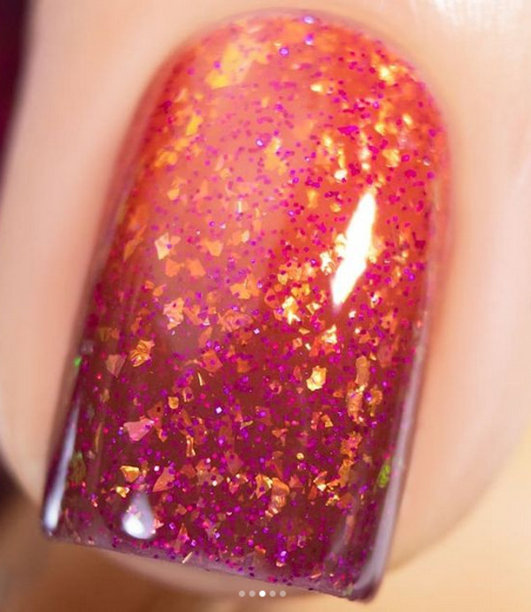 Nail polish swatch / manicure of shade Femme Fatale Comet Dust