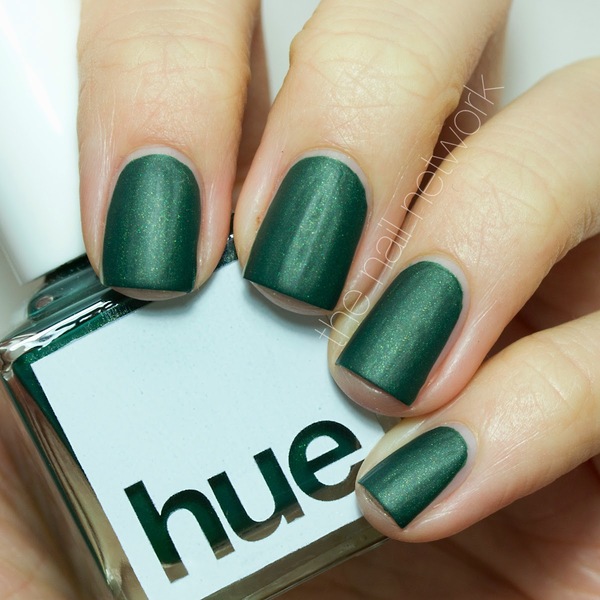 Nail polish swatch / manicure of shade SquareHue Revontuli