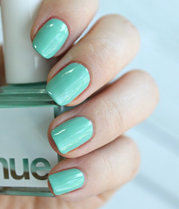 Nail polish swatch / manicure of shade SquareHue WPA (1935)