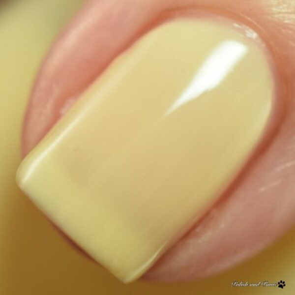 Nail polish swatch / manicure of shade SquareHue Serrana