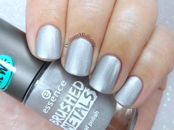 Nail polish swatch / manicure of shade essence Steel The Show