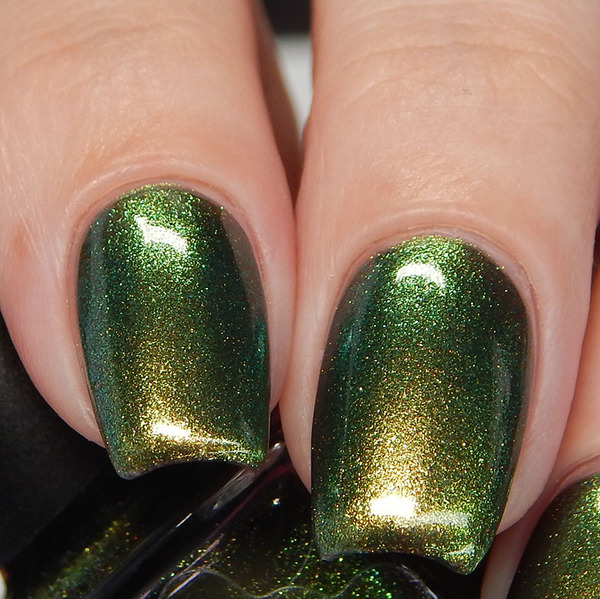 Nail polish swatch / manicure of shade Starbeam Ishtar Sink