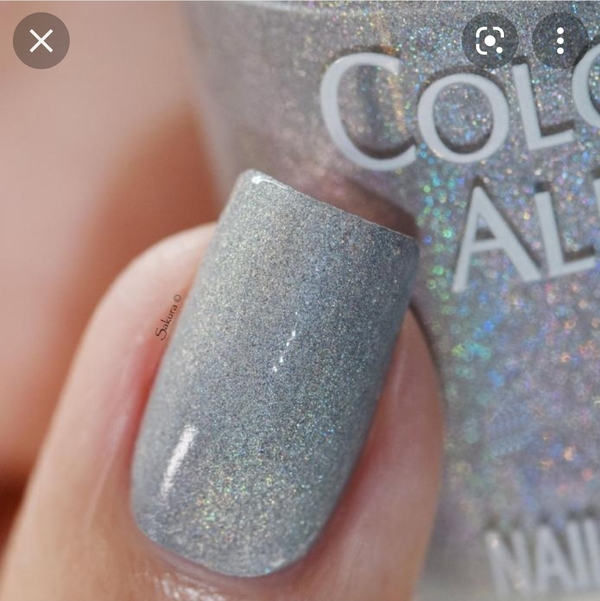 Nail polish swatch / manicure of shade Colour Alike Quiet Gray