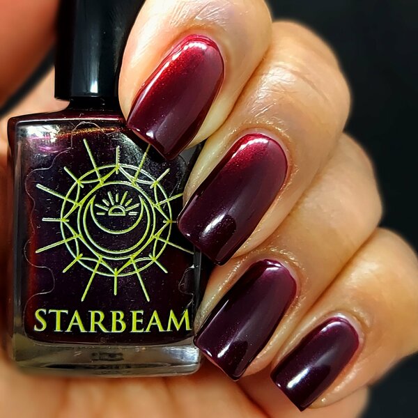 Nail polish swatch / manicure of shade Starbeam Darkspell